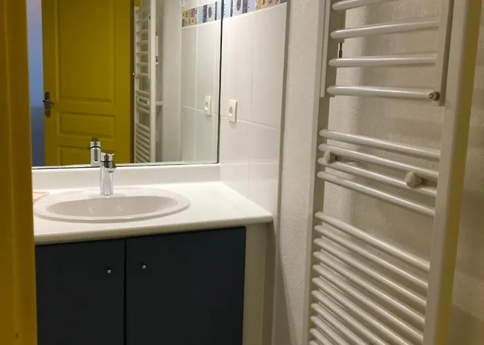 Front De * ולראס-פלאז'